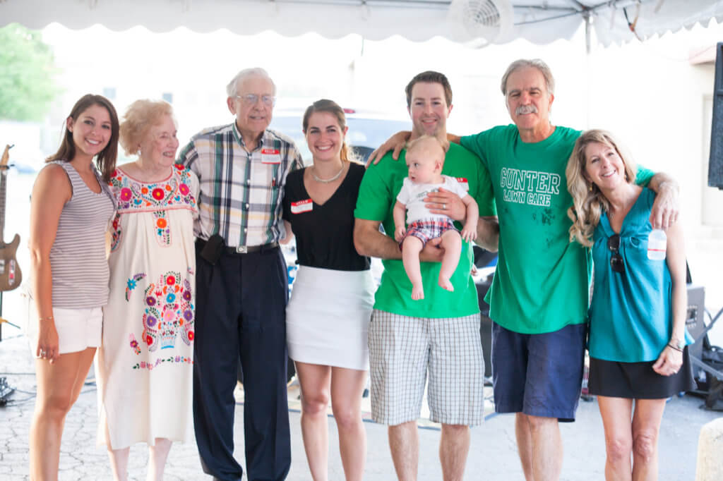 Grow Our Kansas City Pest Control Company. Gunter Family Picture.