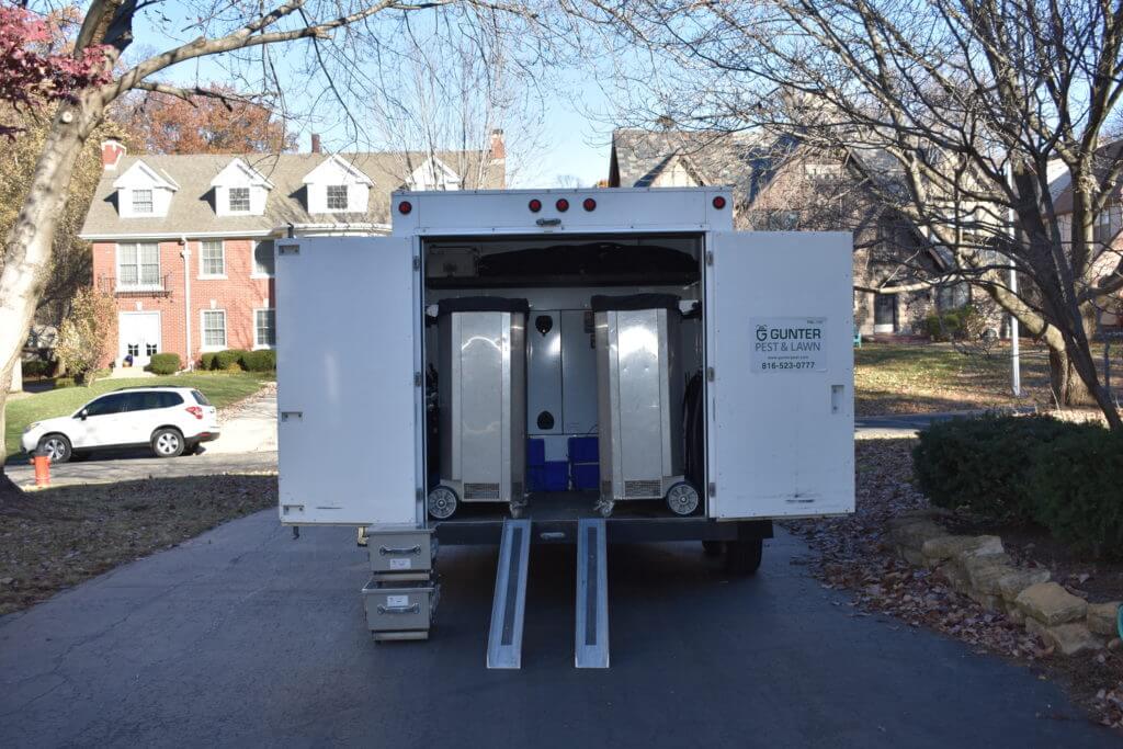 What to Expect During a Bed Bug Treatment. Truck pulling up.